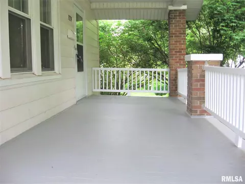 3329 S 2nd St, Springfield, IL 62703 photo 2