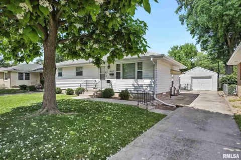 2717 Queensway Rd, Springfield, IL 62703 photo 1