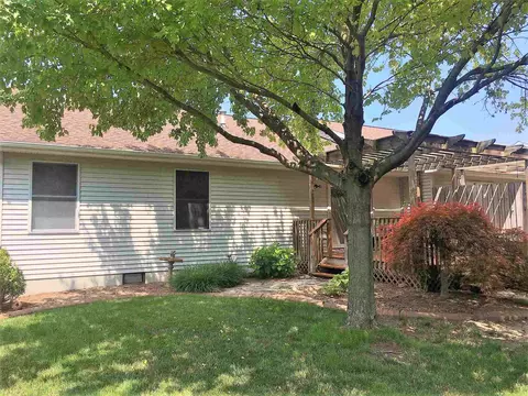 2214 Checkerberry Ln, Springfield, IL 62711 photo 2