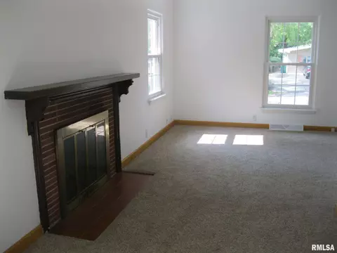 1840 W Iles Ave, Springfield, IL 62704 photo 14