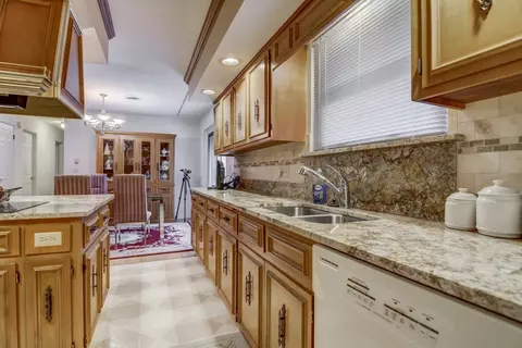 9 Ridgeview Dr, Springfield, IL 62711 photo 8
