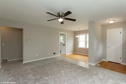 2245 S Spring St, Springfield, IL 62704 photo 3
