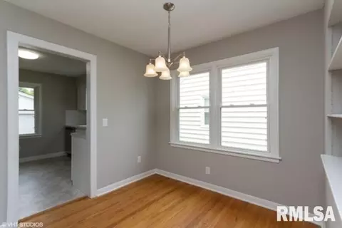 2245 S Spring St, Springfield, IL 62704 photo 5