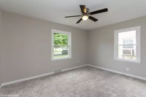 2245 S Spring St, Springfield, IL 62704 photo 10