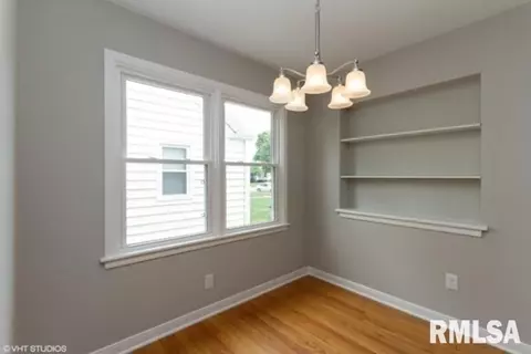 2245 S Spring St, Springfield, IL 62704 photo 6