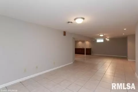 2245 S Spring St, Springfield, IL 62704 photo 16