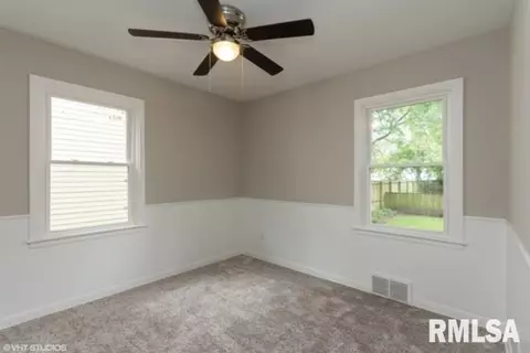 2245 S Spring St, Springfield, IL 62704 photo 12