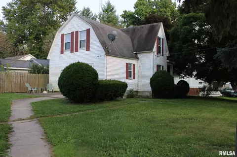 104 S Walnut St, Tallula, IL 62688 photo 19