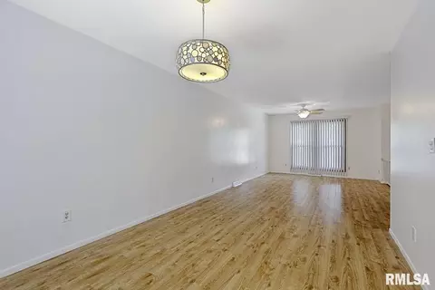 2 Mesa Rd, Springfield, IL 62702 photo 8