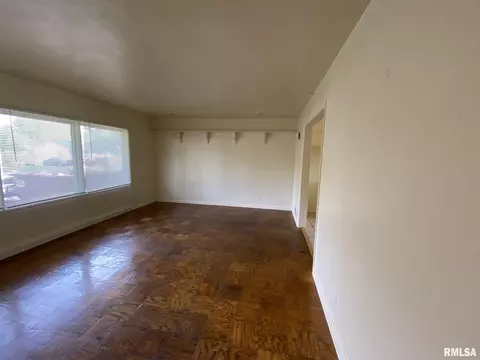 14 Midland Ct, Springfield, IL 62702 photo 4