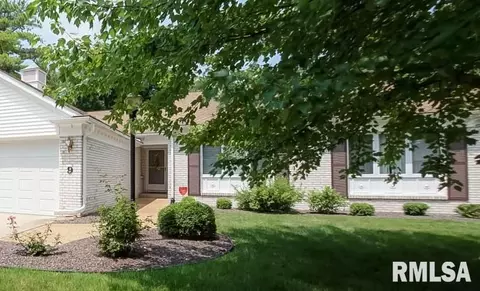 9 Turnberry Pl, Springfield, IL 62704 photo 2