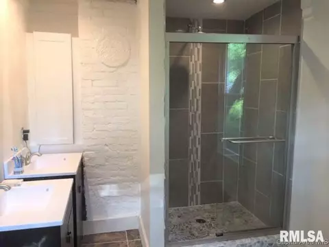 1151 N 3rd St, Springfield, IL 62702 photo 13