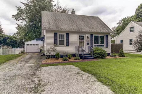 2042 E Buchanan St, Springfield, IL 62703 photo 2