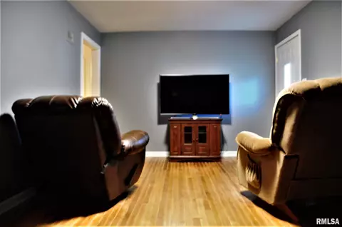 1021 N Bruns Ln, Springfield, IL 62702 photo 7