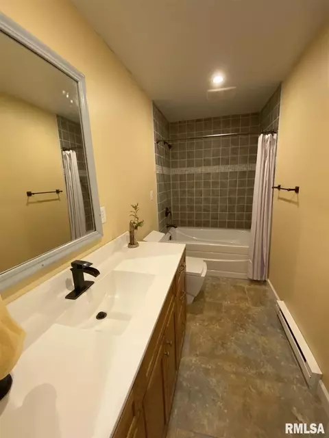 3116 Lakeshire Dr, Springfield, IL 62707 photo 14