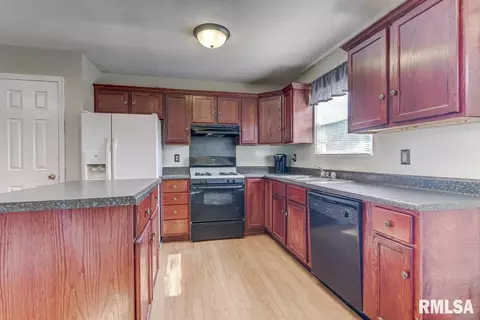 721 Helene St, Springfield, IL 62702 photo 28