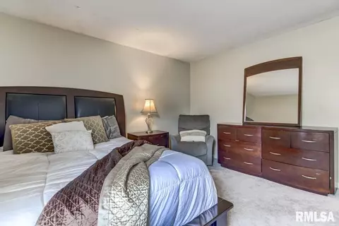 721 Helene St, Springfield, IL 62702 photo 10