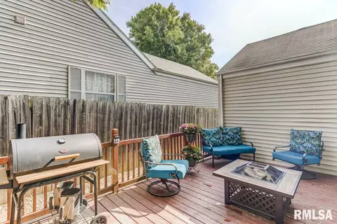 721 Helene St, Springfield, IL 62702 photo 4