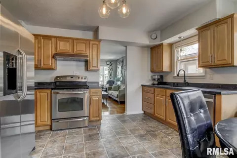 2524 S Pasfield St, Springfield, IL 62704 photo 7