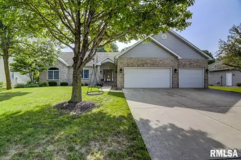 1534 Old Ivy Dr, Springfield, IL 62711 photo 1