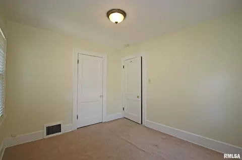 1913 S Spring St, Springfield, IL 62704 photo 32