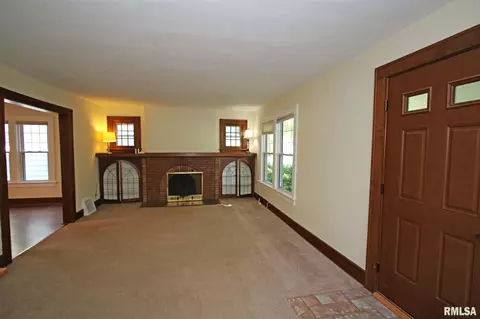 1913 S Spring St, Springfield, IL 62704 photo 9