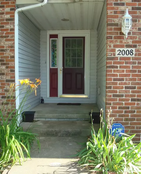 2008 Halifax Dr, Springfield, IL 62703 photo 2