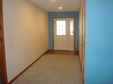 2008 Halifax Dr, Springfield, IL 62703 photo 3