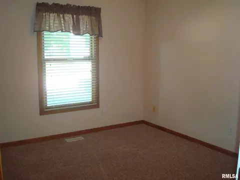 2008 Halifax Dr, Springfield, IL 62703 photo 13