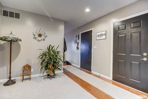2229 Croydon Dr, Springfield, IL 62703 photo 5