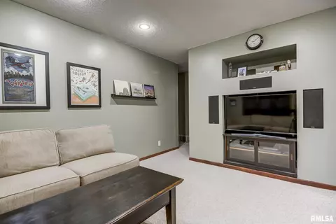 2229 Croydon Dr, Springfield, IL 62703 photo 9