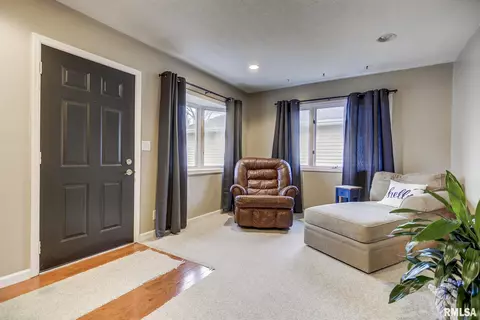 2229 Croydon Dr, Springfield, IL 62703 photo 4