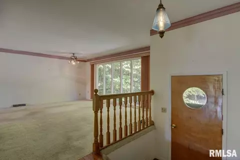 30 Beachview Ln, Springfield, IL 62712 photo 6