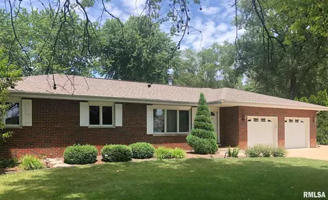 2520 Neil St, Springfield, IL 62707 photo 1