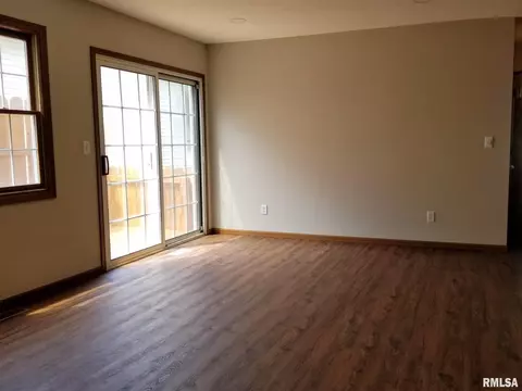 81 Amherst Dr, Springfield, IL 62702 photo 5