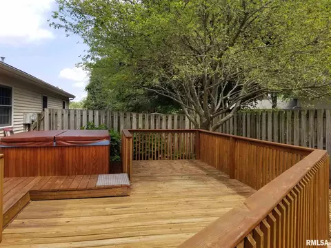 81 Amherst Dr, Springfield, IL 62702 photo 20