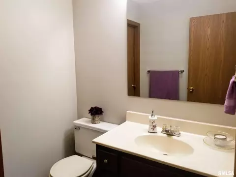 81 Amherst Dr, Springfield, IL 62702 photo 14