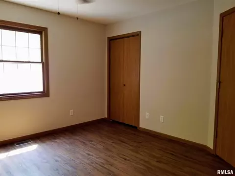 81 Amherst Dr, Springfield, IL 62702 photo 11