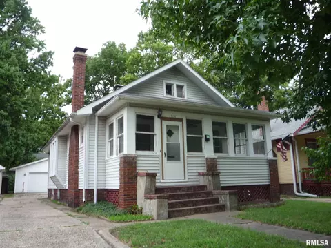 1713 S Pasfield St, Springfield, IL 62704 photo 1