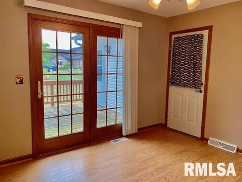 403 E Oak Grove Dr, Athens, IL 62613 photo 21