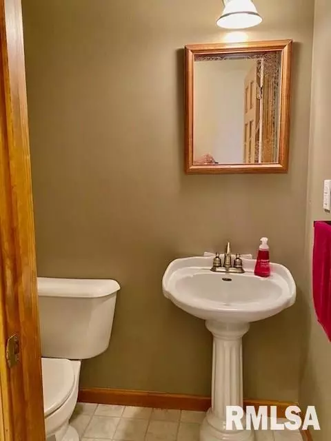 403 E Oak Grove Dr, Athens, IL 62613 photo 22