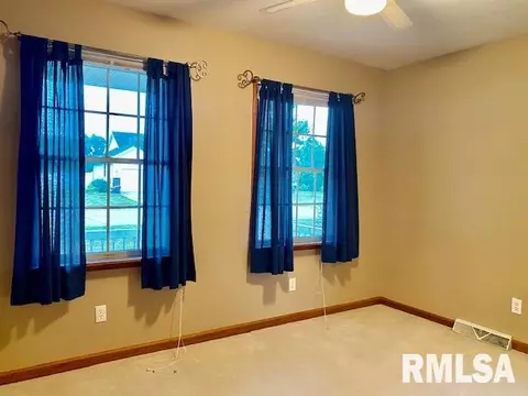 403 E Oak Grove Dr, Athens, IL 62613 photo 31