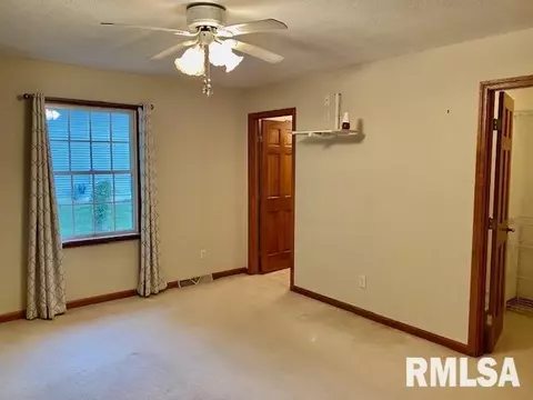 403 E Oak Grove Dr, Athens, IL 62613 photo 25