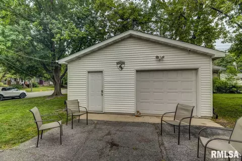 1041 S Walnut St, Springfield, IL 62704 photo 34