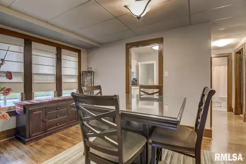 1041 S Walnut St, Springfield, IL 62704 photo 32