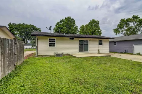 1816 N Wolfe St, Springfield, IL 62702 photo 32