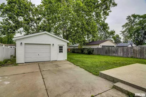 1816 N Wolfe St, Springfield, IL 62702 photo 33