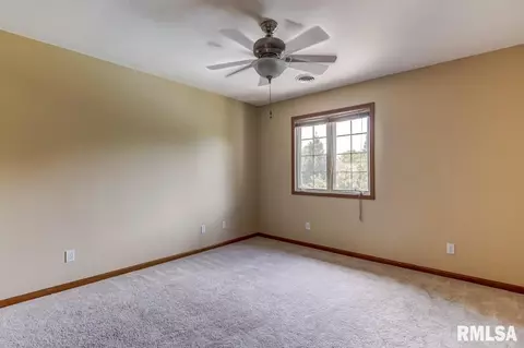 2517 Dickens Dr, Springfield, IL 62711 photo 28