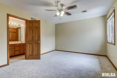 2517 Dickens Dr, Springfield, IL 62711 photo 30