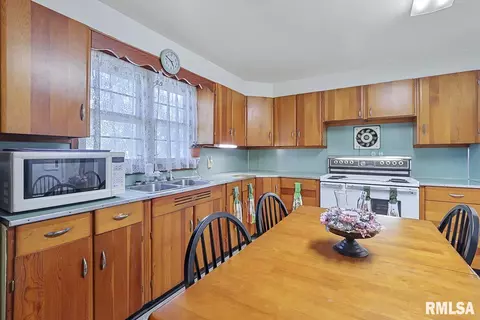 1117 N Macarthur St, Springfield, IL 62702 photo 3